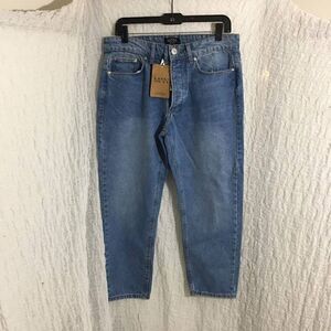 BoohooMan NWT Men's Straight Leg Jeans Size 30 Short